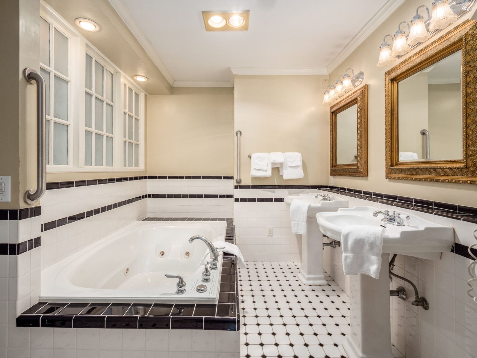 Image showcasing Lafayette Penthouse Suite - The Lafayette Hotel